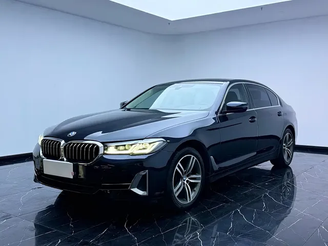 BMW 5 Series 2022 Facelift 525Li Luxury Package