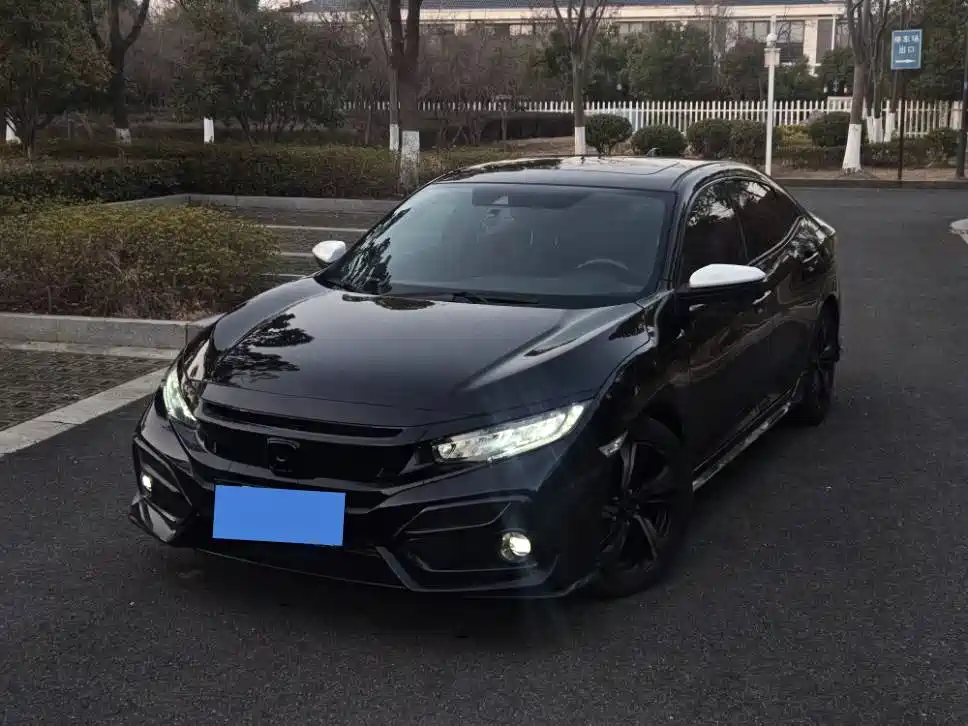 Honda Civic 2021 HATCHBACK 220TURBO CVT Trendy Cool