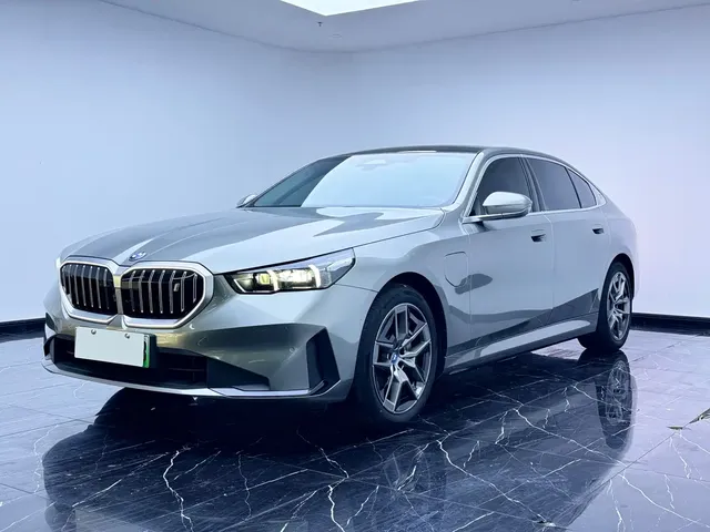BMW i5 2024 eDrive 35L Luxury Package