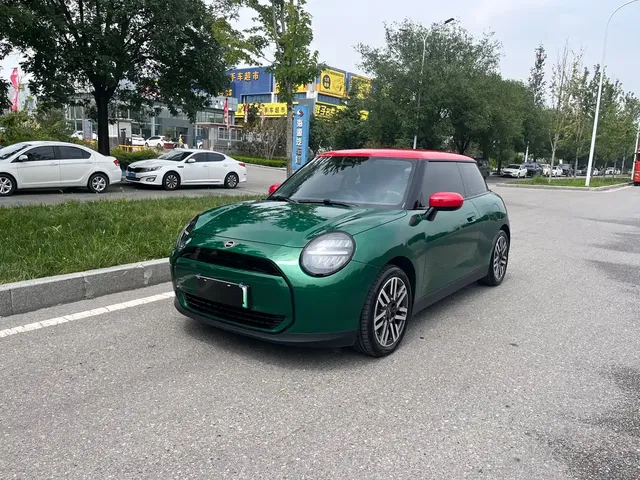 MINI Electric MINI COOPER 2025 Model 456km COOPER E Classic