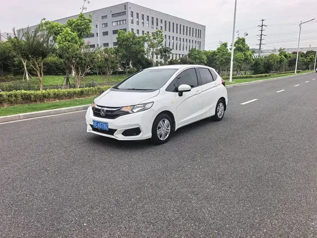 Honda Fit 2018 1.5L CVT Comfort Edition