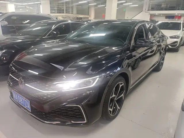 Volkswagen Passat 2024 380TSI Starlight Luxury Edition