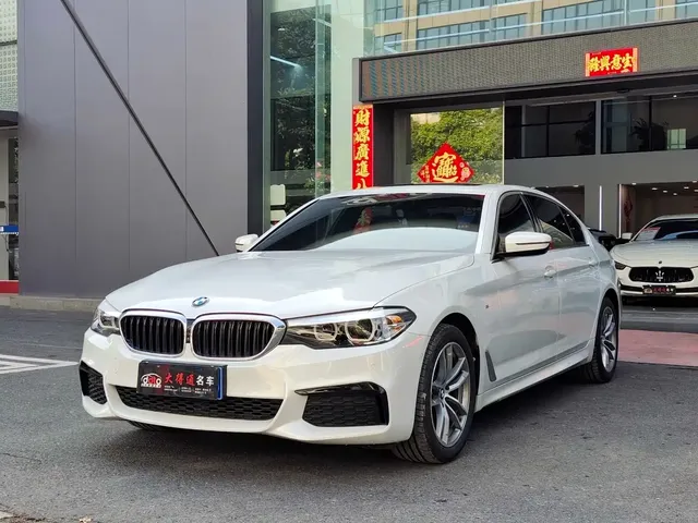 BMW 5 Series 2020 525Li M Sport Package