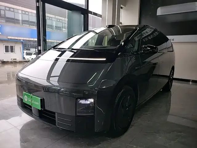 Li Auto MEGA 2025 Ultra Smart Renewal Edition