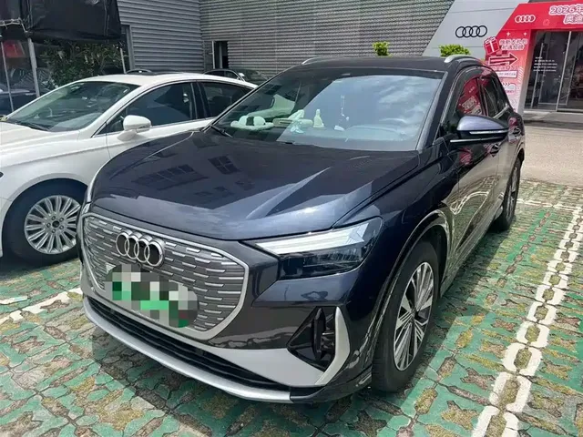 Audi Q4 e-tron 2024 40 e-tron Pioneer Edition