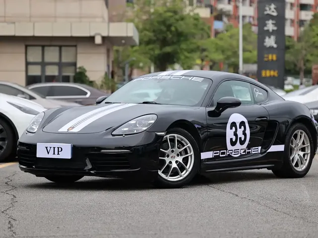 Porsche 718 2018 Cayman 2.0T