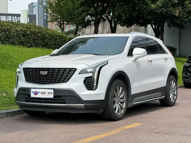 Cadillac XT4 2018 28T FWD Leading Edition