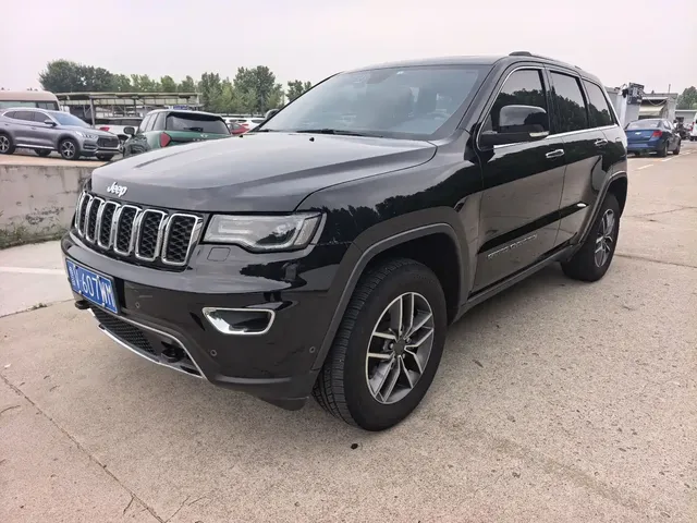 Jeep Grand Cherokee (Import) 2020 3.0L Professional Navigation Edition