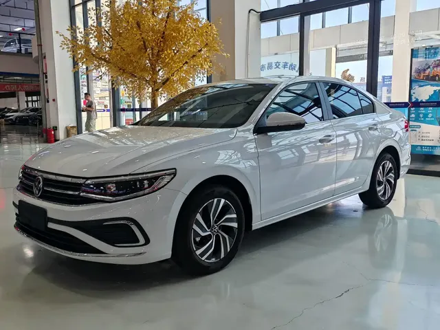 Volkswagen Bora 2025 200TSI DSG Joy Ride Navigation Edition
