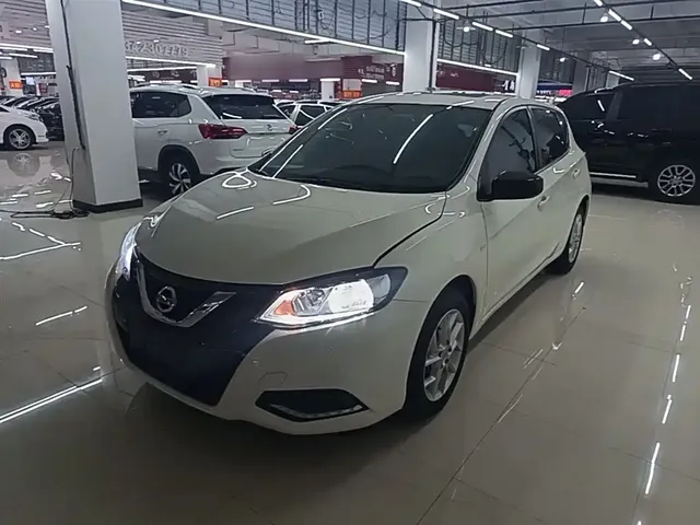 Nissan Tiida 2024 1.6L CVT Cool Sport Edition