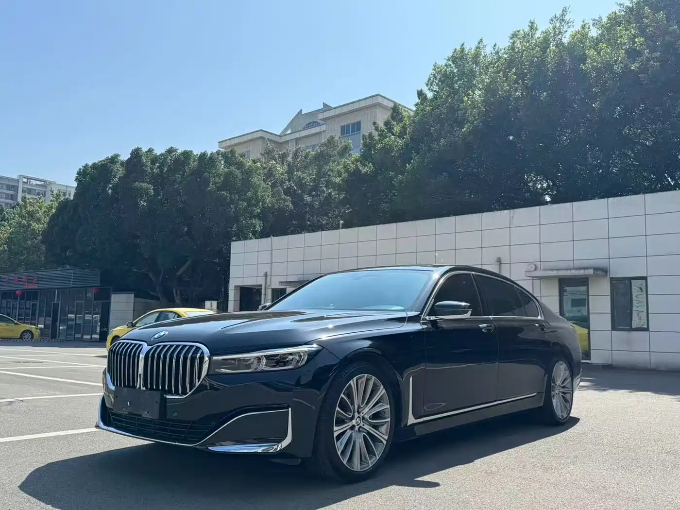 BMW 7 Series 2021 Model 740Li Leading Luxury Package