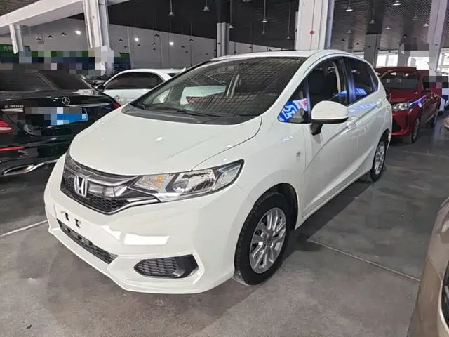 Honda Fit 2020 1.5L CVT Comfort Sunroof Edition