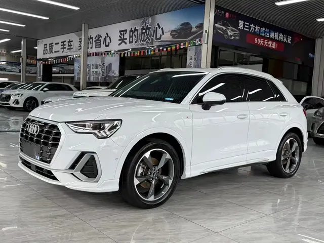 Audi Q3 2022 35 TFSI Fashion Dynamic