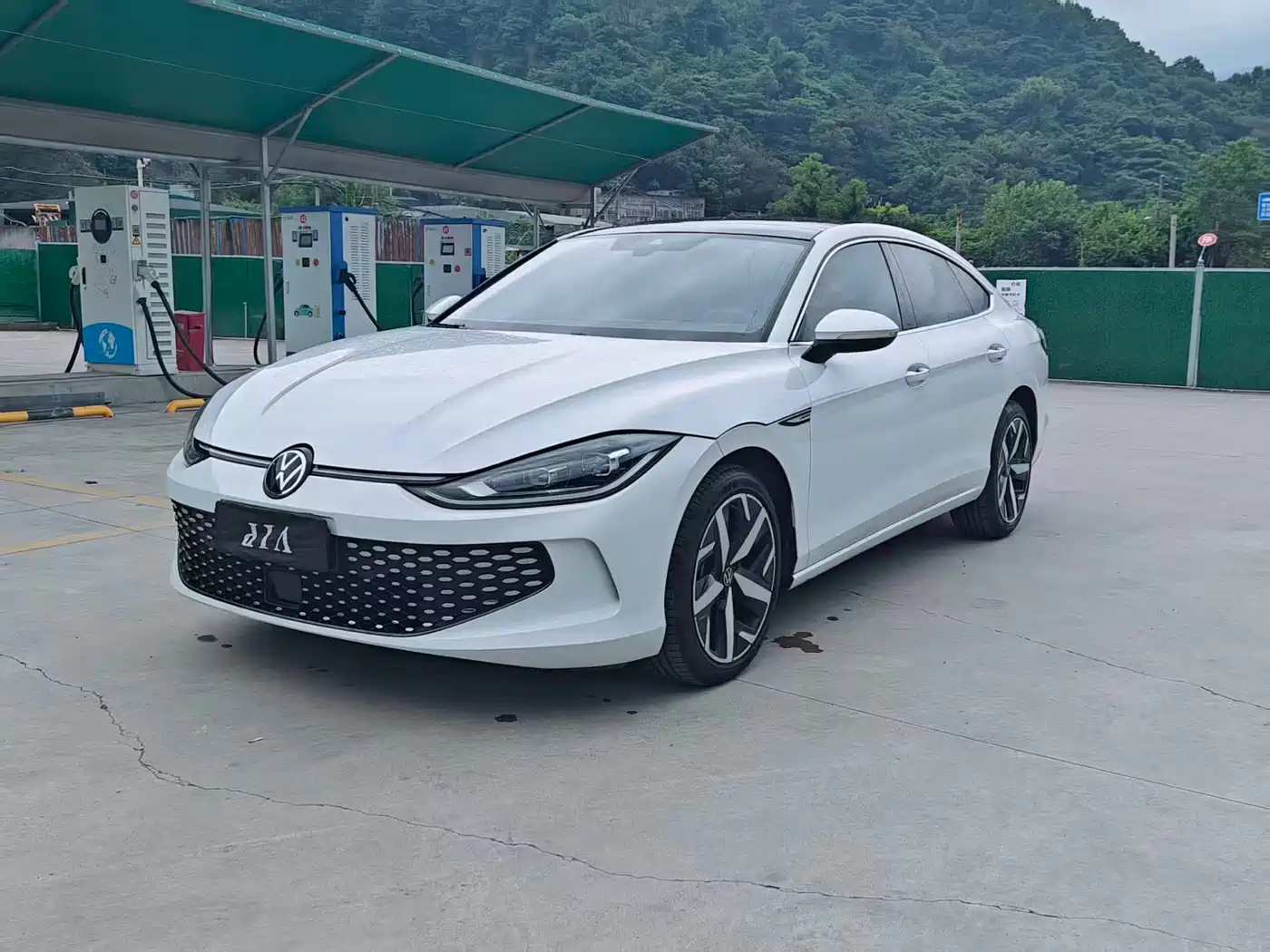 Volkswagen Lamando 2024 Lamando L 280TSI DSG Cool Edition