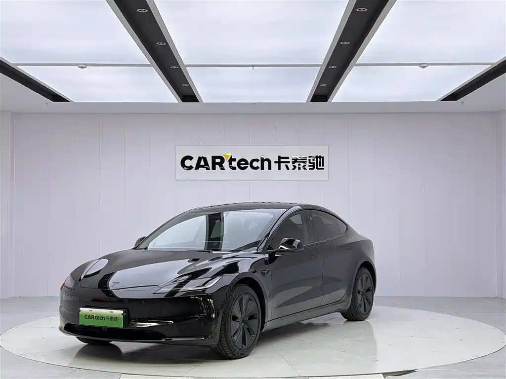 Tesla Model 3 2025 Model Year Facelift Rear-Wheel Drive