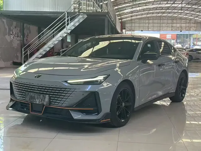 Changan UNI-V 2022 1.5T Premium Model