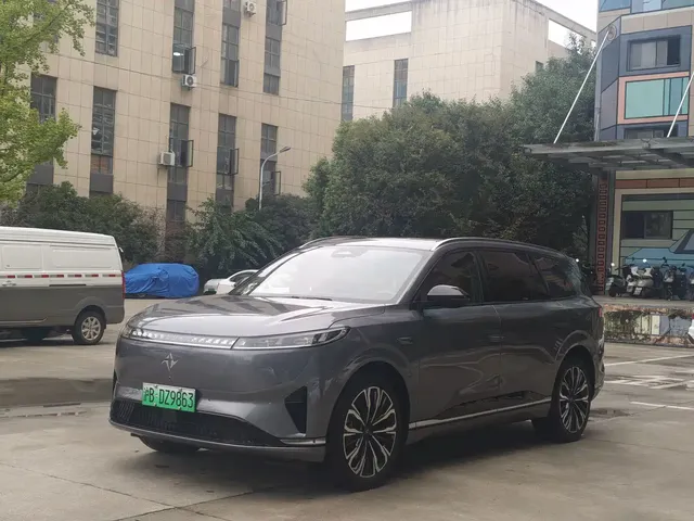 Dongfeng Yipai eπ008 2026 6-seater Pure Electric Family Edition