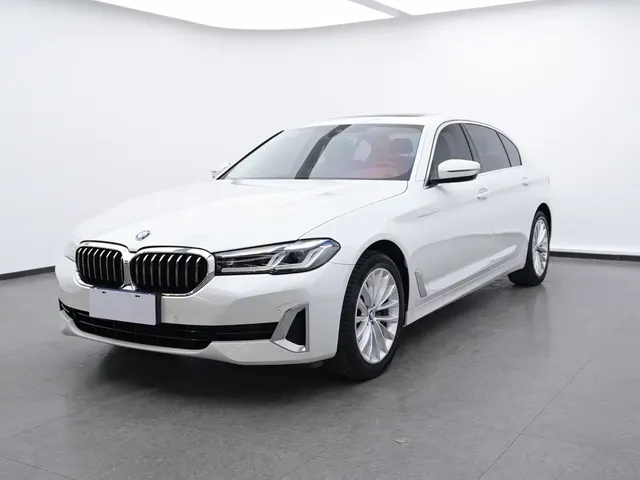 BMW 5 Series 2021 525Li Luxury Package
