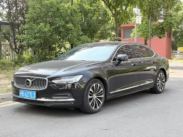 Volvo S90 2023 B5 Intelligent Comfort Luxury Edition