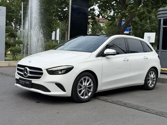 Mercedes-Benz B-Class 2021 B 200 Fashion