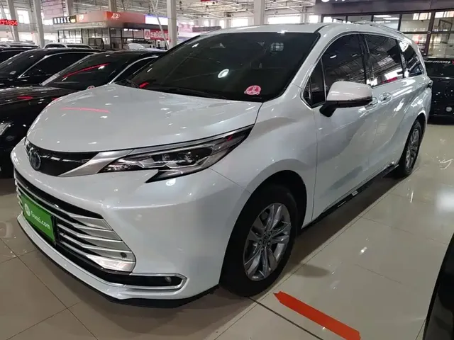 Toyota Sienna 2021 2.5L Hybrid Platinum Edition