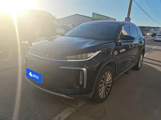 Exeed Lingyun 2021 290T 2WD Star Glory Edition