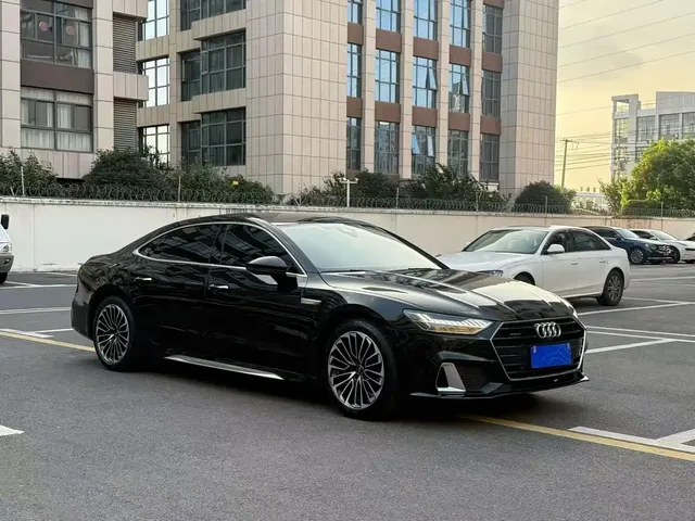 Audi A7L 2024 45TFSI S-line Dream Edition Crystal Package