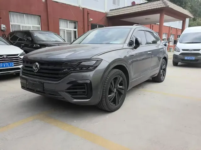 Volkswagen Touareg 2022 3.0TSI Rui Xiang Edition Gloss Black Sport Package