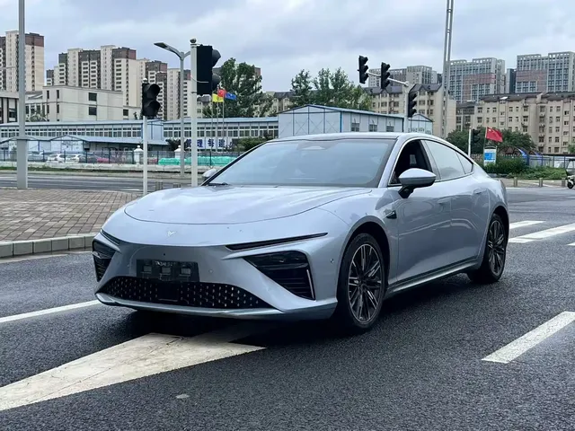 Nezha Auto Nezha S 2022 Model Pure Electric 715km RWD Medium Edition
