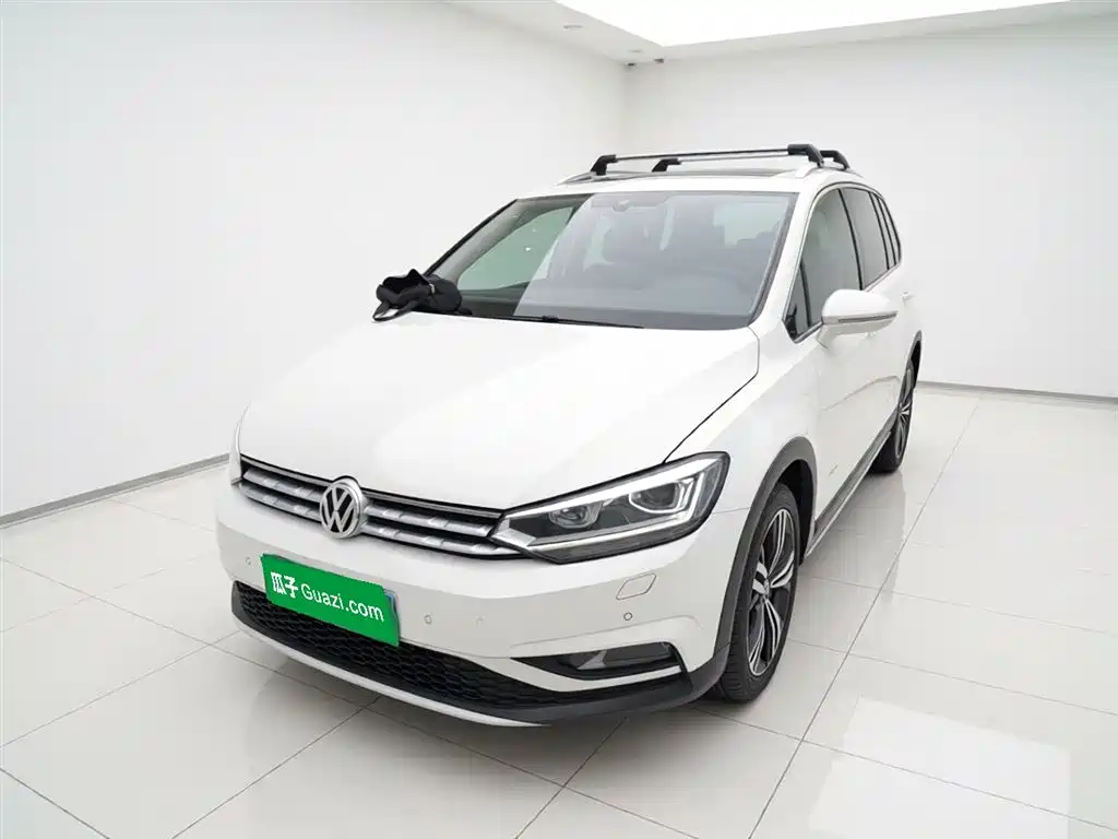 Volkswagen Touran 2021 Touran L 280TSI DSG Cross Edition 7-seater
