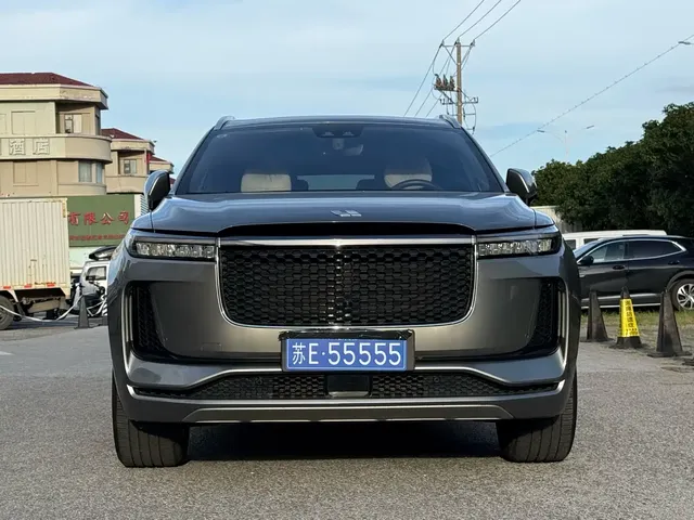 Li Auto Li ONE 2020 Extended Range 6-seater