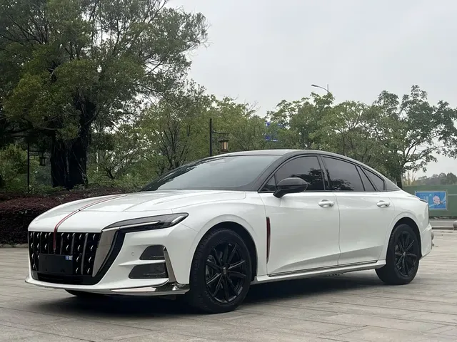 Hongqi H6 2023 2.0T Premium Edition