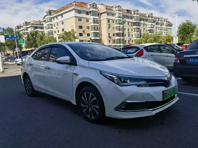 Toyota Corolla Twin Engine E+ 2020 1.8L E-CVT Comfort Edition