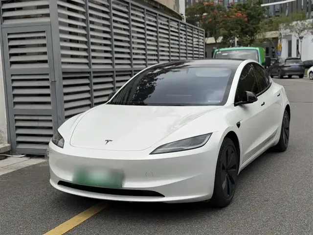 Tesla Model 3 2023 Rear-Wheel Drive