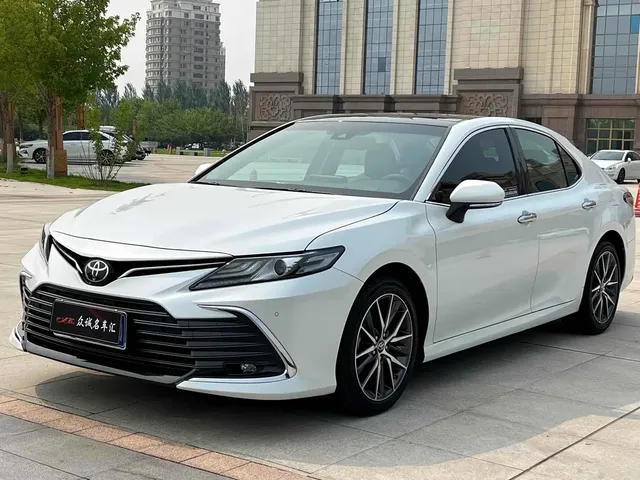 Toyota Camry 2021 2.5G Luxury Edition