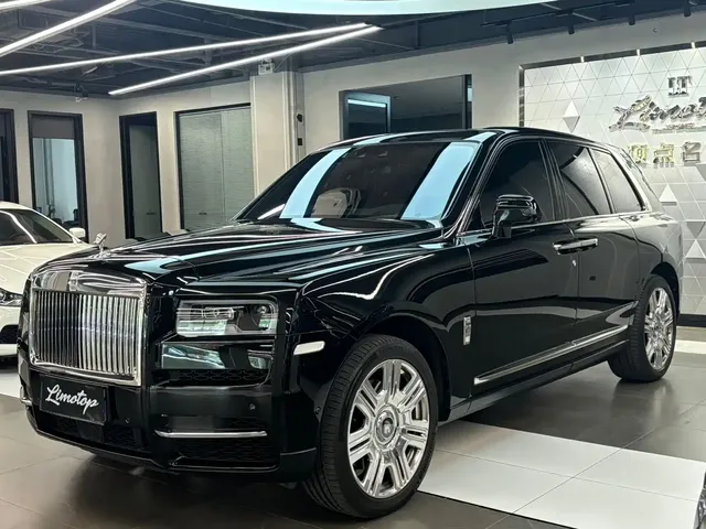 Rolls-Royce Cullinan 2018 5-Seater Version