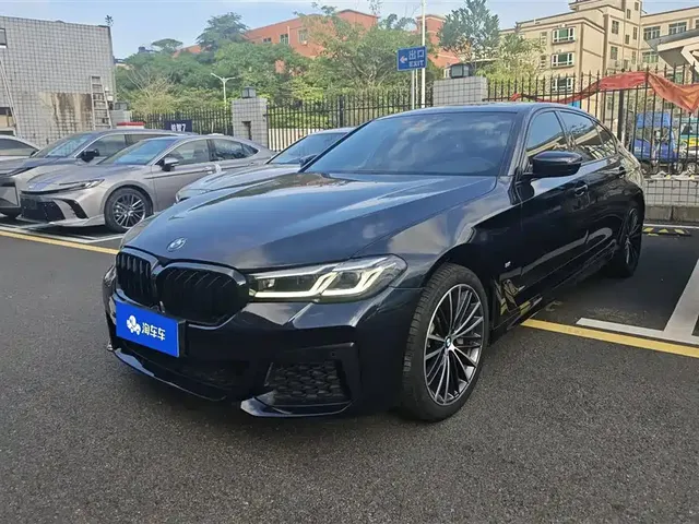 BMW 5 Series 2022 Facelift 530Li Leading M Sport Package