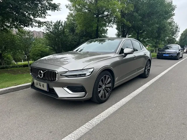 Volvo S60 2022 B4 Smart Vision Luxury Edition