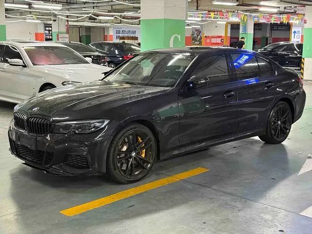 BMW 3 Series 2020 330i M Sport Blackout Package