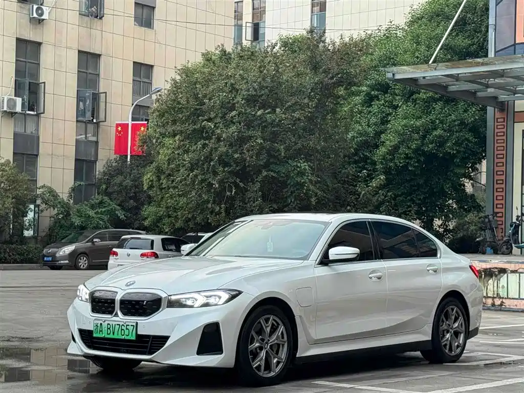 BMW i3 2024 eDrive 35 L