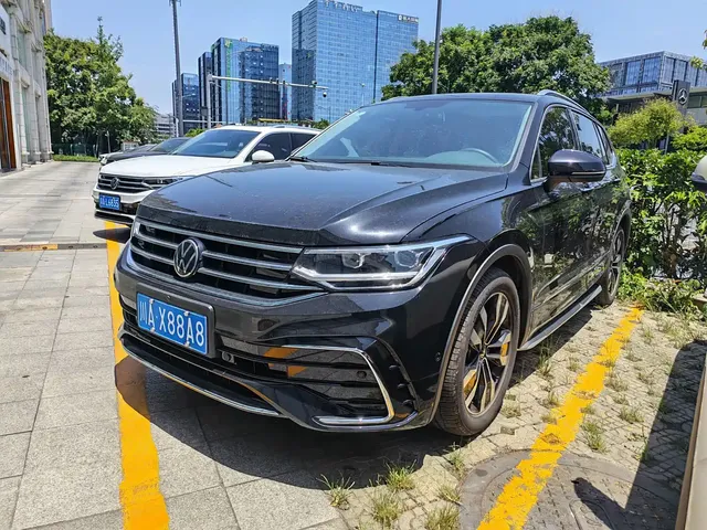 Volkswagen Tiguan L 2024 330TSI Automatic 2WD R-Line Premium Enjoyment Edition