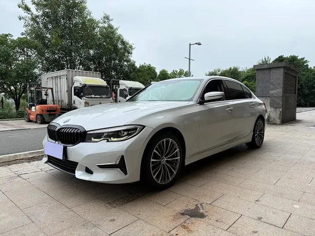 BMW 3 Series 2020 325Li Launch Edition