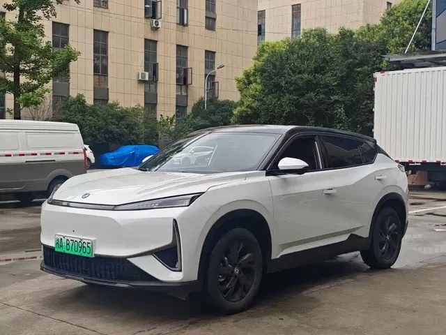 Dongfeng Aeolus Dongfeng Fengshen L7 2025 Model 518 Premium Champion Edition