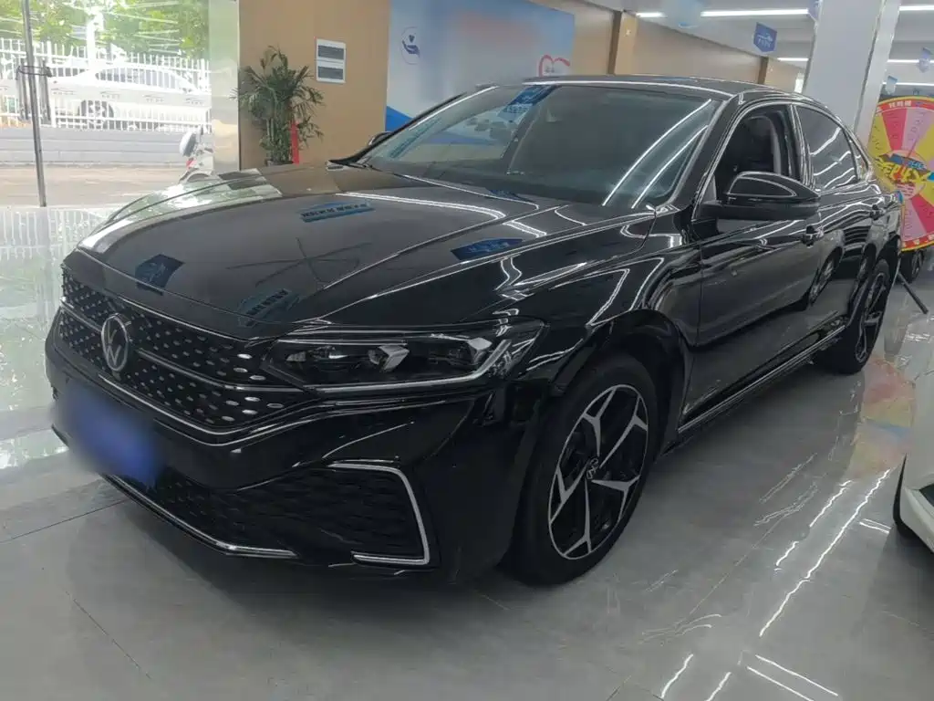 Volkswagen Passat 2024 330TSI Starlight Elite Edition