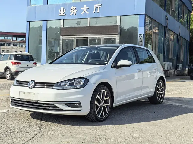 Volkswagen Golf 2020 200TSI DSG Comfort