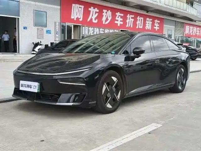 XPeng P7+ 2025 Extended Range