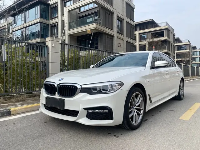BMW 5 Series 2018 525Li M Sport Package