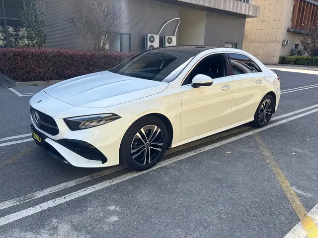 Mercedes-Benz A-Class 2023 A 200 L Dynamic