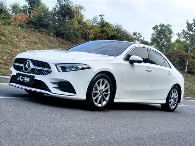 Mercedes-Benz A-Class 2021 A 200 L Sport Sedan Fashion Edition