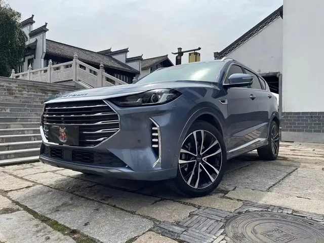 Jetour X70 PLUS 2021 1.6T DCT Earth 5-Seater